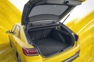 Volume du coffre de la Peugeot 3008&nbsp;: dimensions, modularité et comparatif